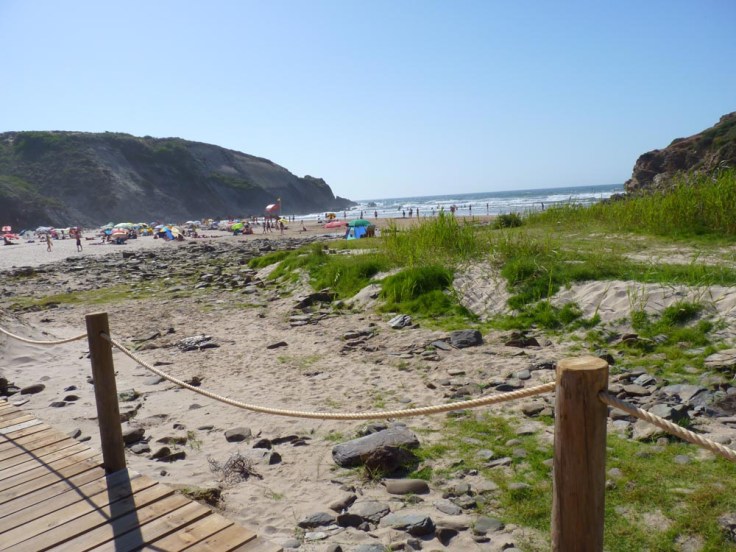 Praia do Carvalhal - View down to beach