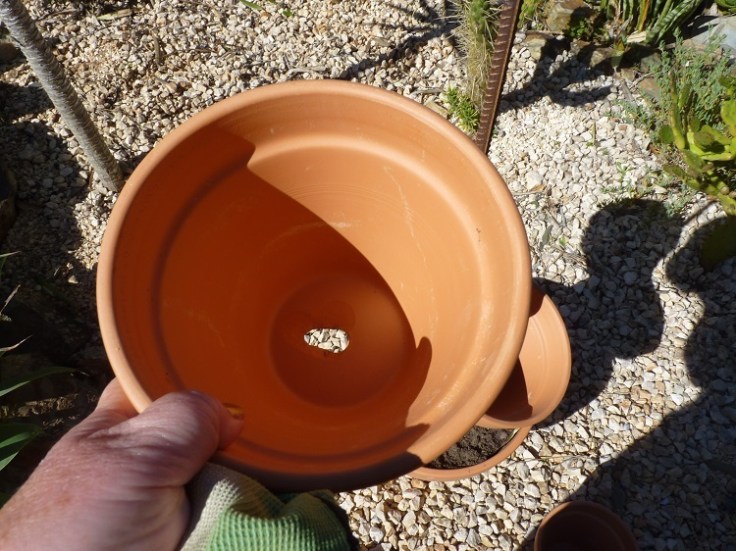 How to MAke a Tippy pot display