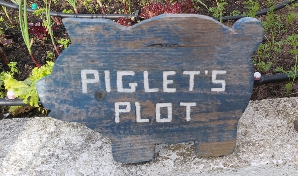 Piglet's Plot